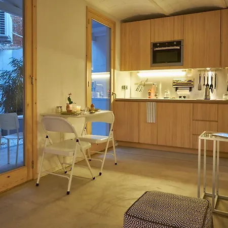 Apartment Luxury 1br With Patio Near The *