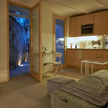 Luxury 1br With Patio Near The Apartment